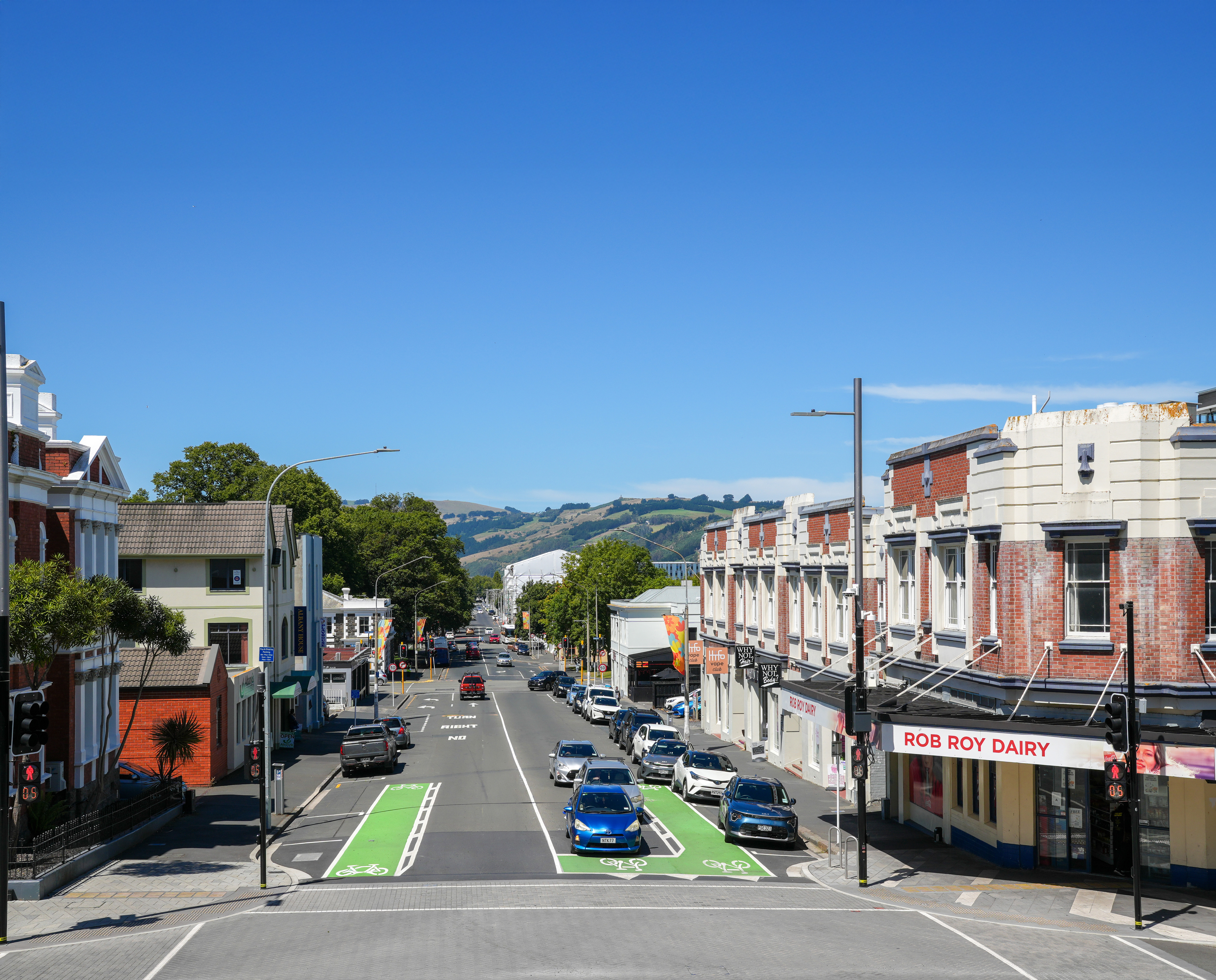 Supermarkets & Dairies
